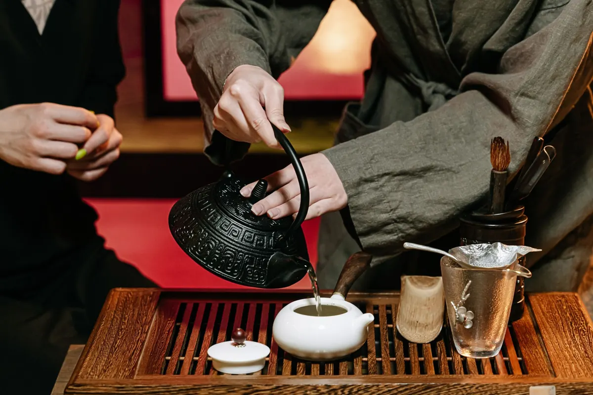 How to Review a Teapot: Pour Test, Heat Retention, and Cleanup Checklist